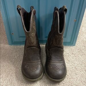 Brown Western Style Boots